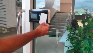 DOOR ACCESS CONTROL SYSTEMS